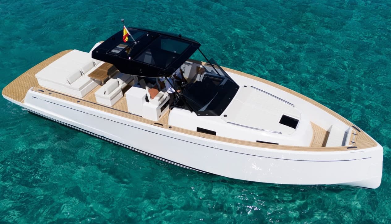 Pardo 43 "YAAAS" alquiler yate Ibiza