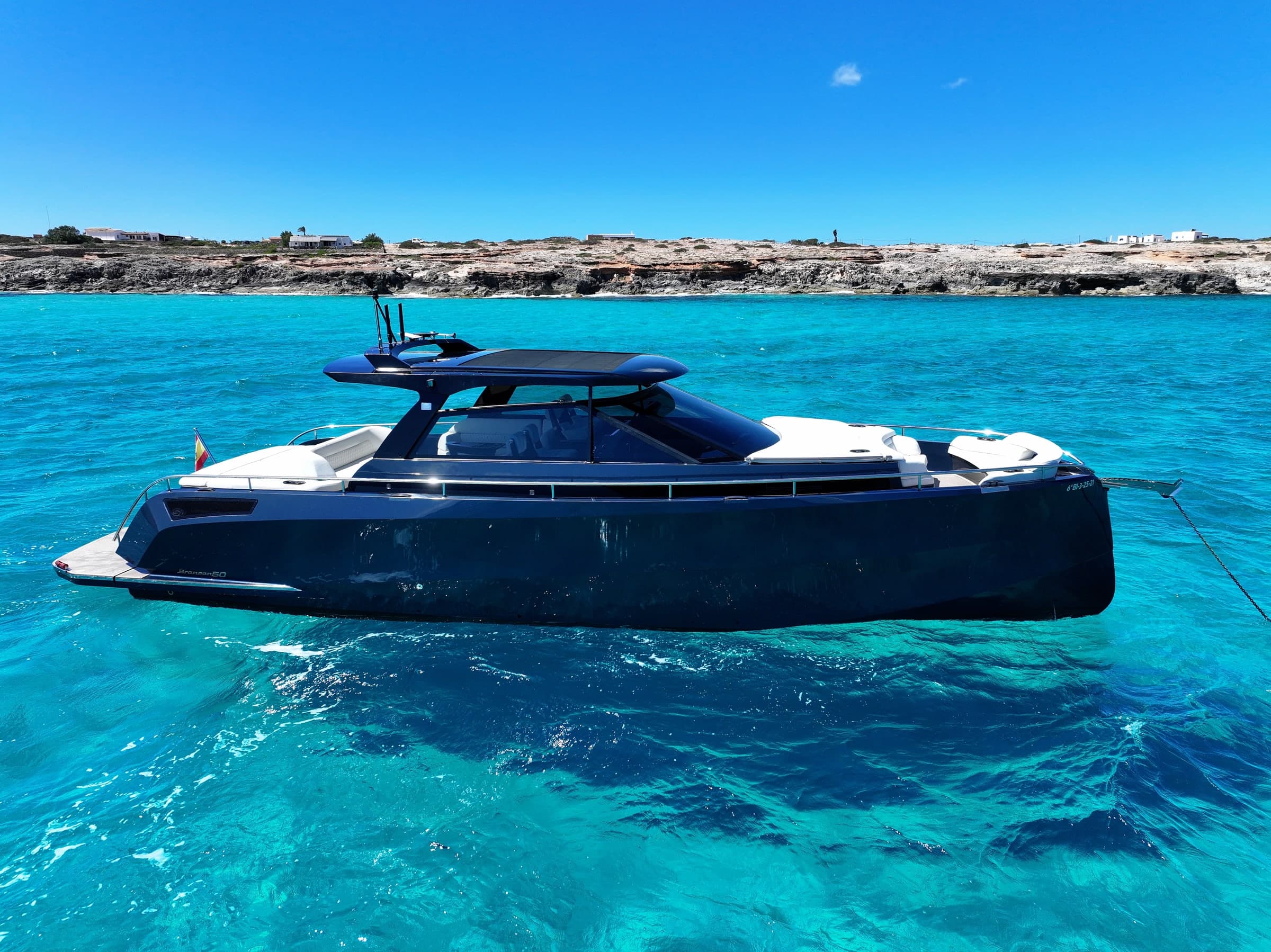 Steeler Bronson 50 "CELEBRATE LIFE" alquiler yate Ibiza