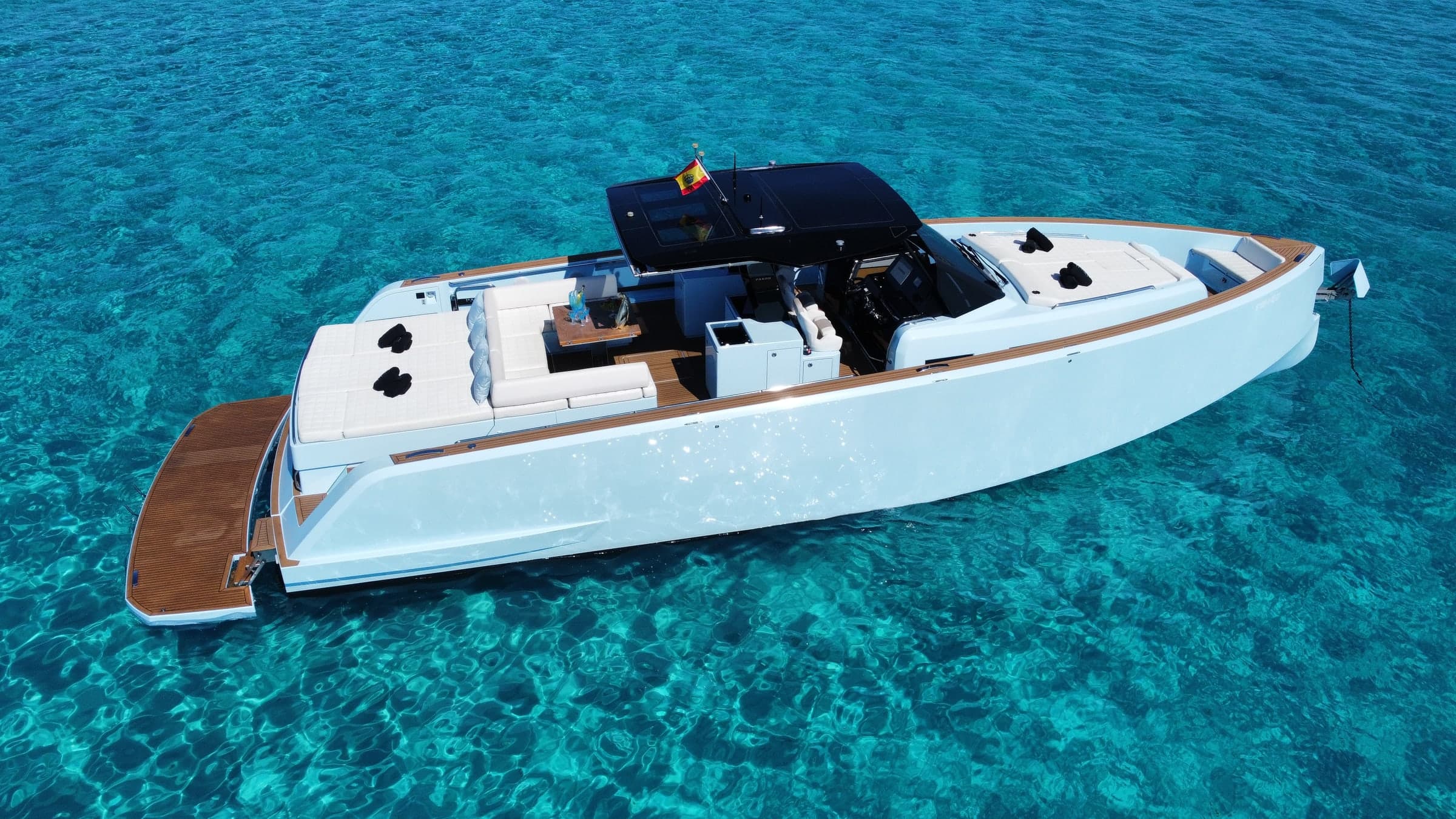 Pardo 50 "I'M OFF" alquiler yate Ibiza