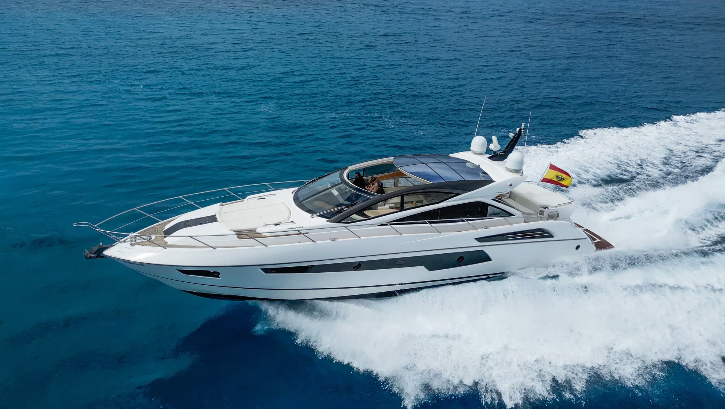 Sunseeker Predator 68 "NEVER TOO LATE" alquiler yate Ibiza