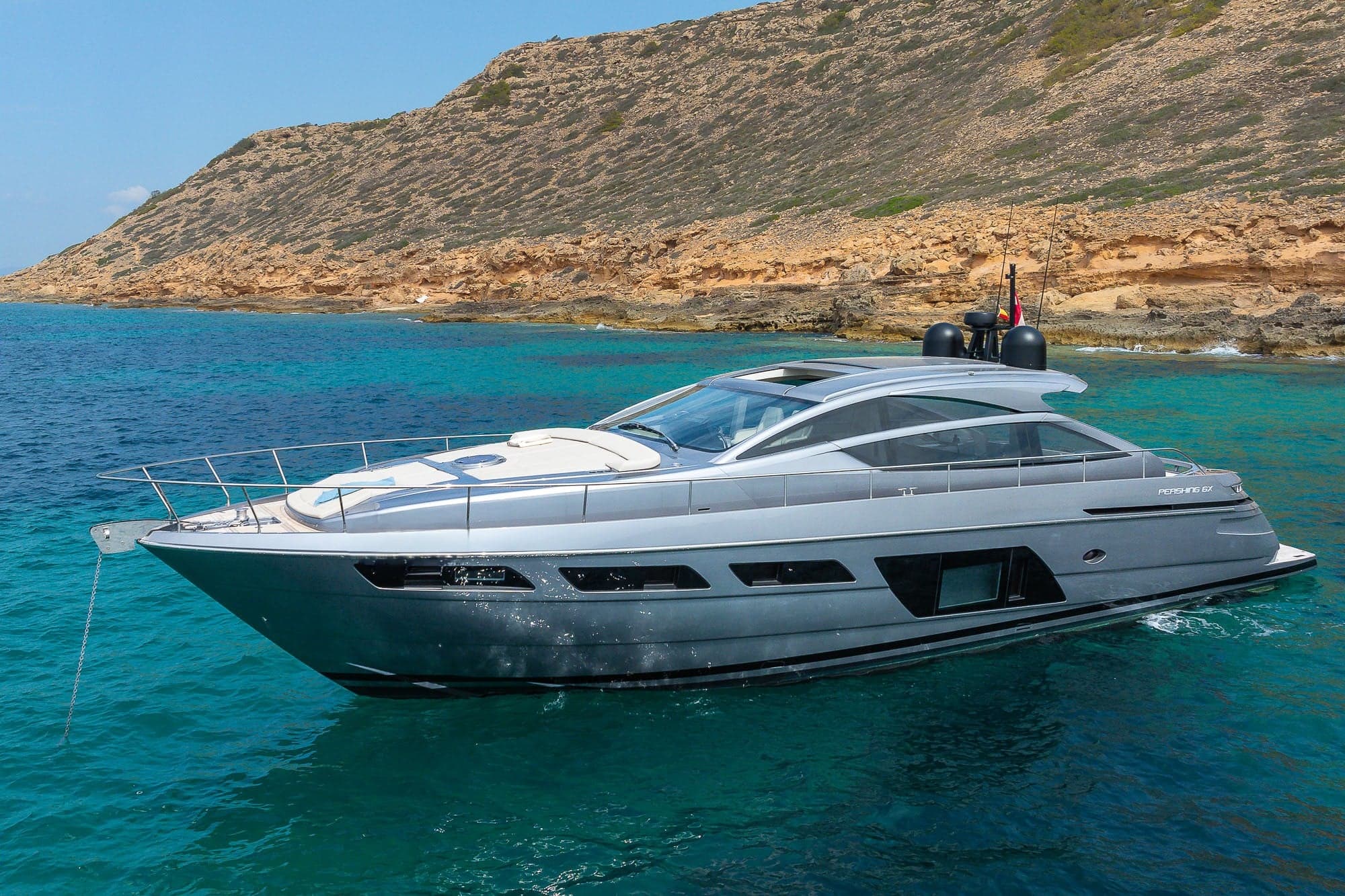 Pershing 6X "Dr. No" Yate en alquiler Ibiza