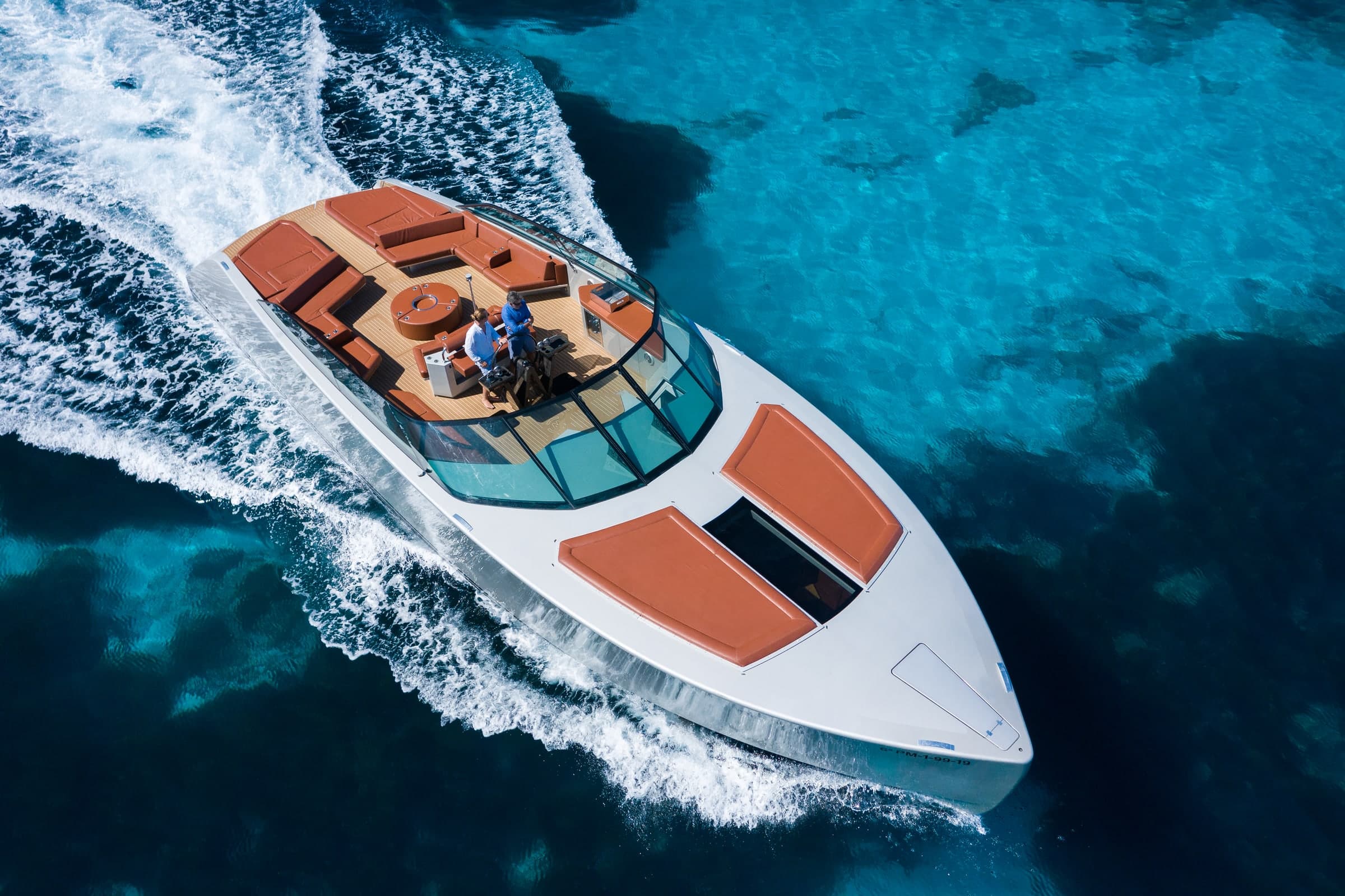 Waterdream California 65 "SIR HOTELS" alquiler yate Ibiza