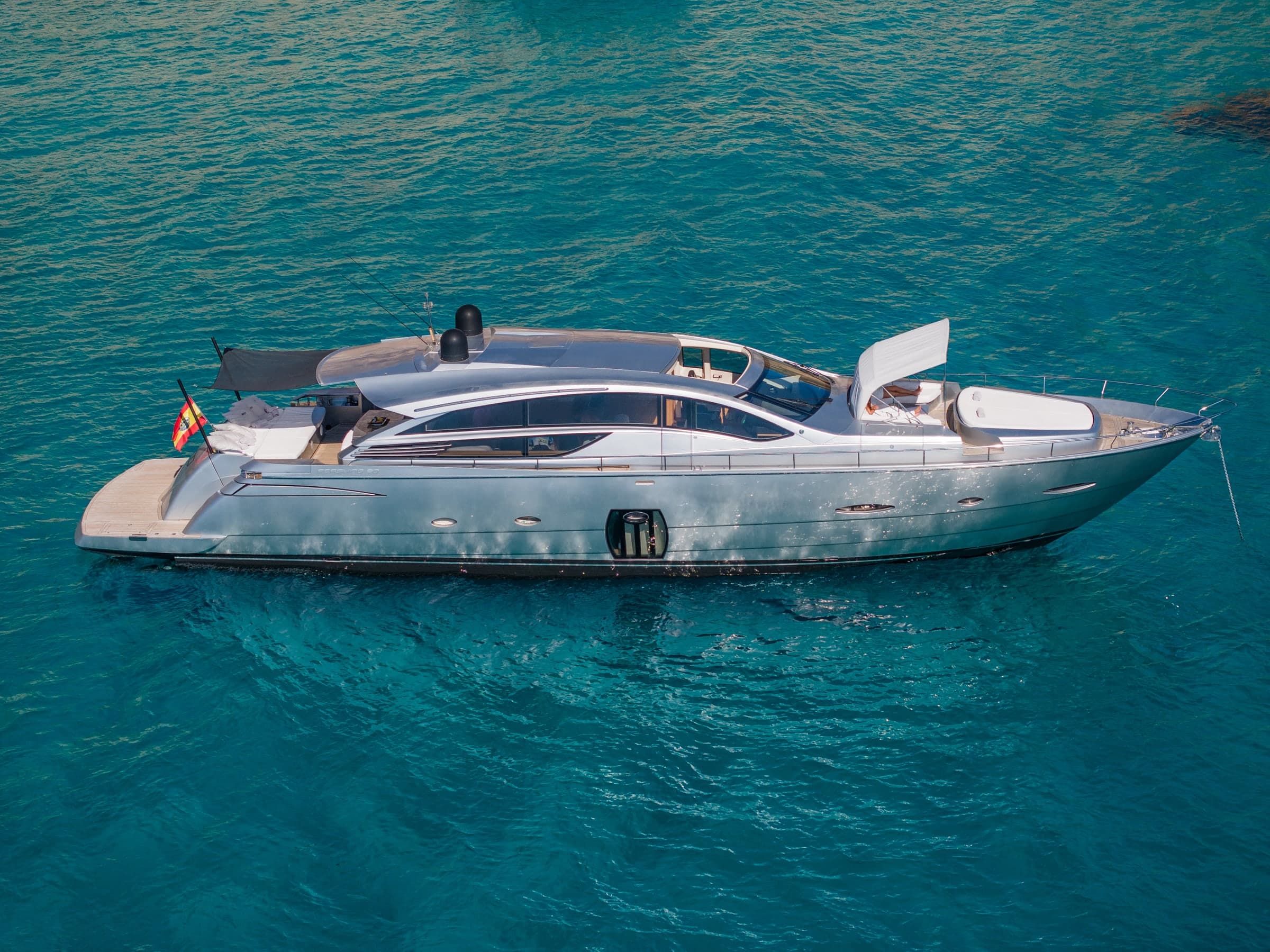 Pershing 80 "Wahoo" alquiler yate Ibiza