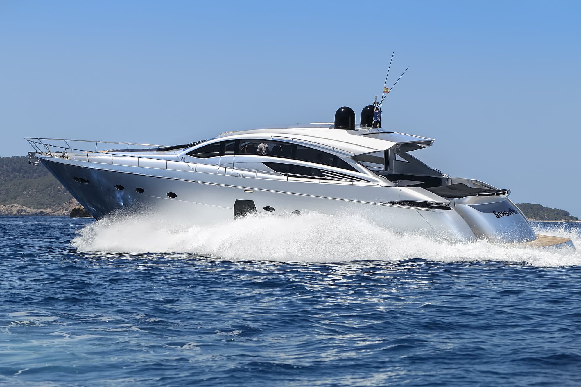 Pershing 72 "Sensation" Yate en alquiler Ibiza